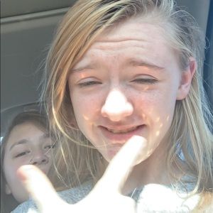 Meet your Posher, Olivia